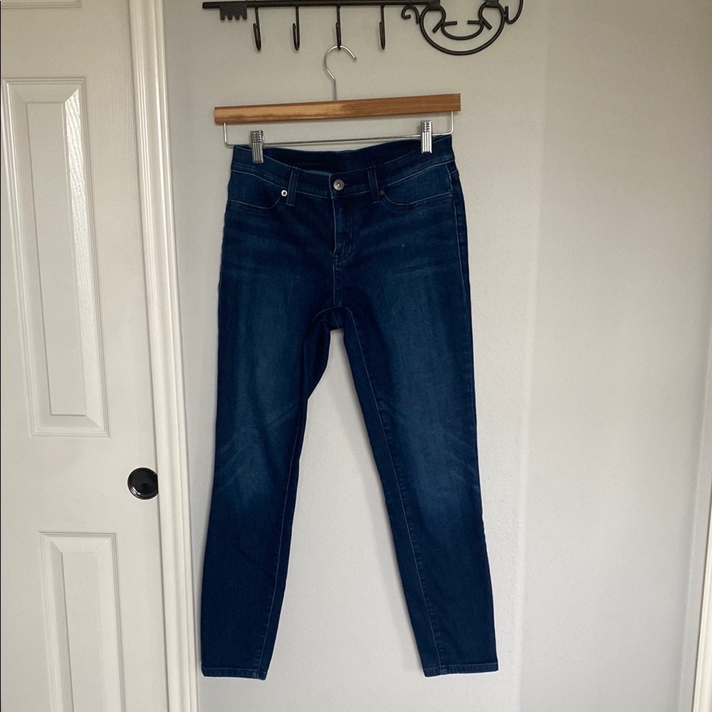 Lila Ryan skinny jean